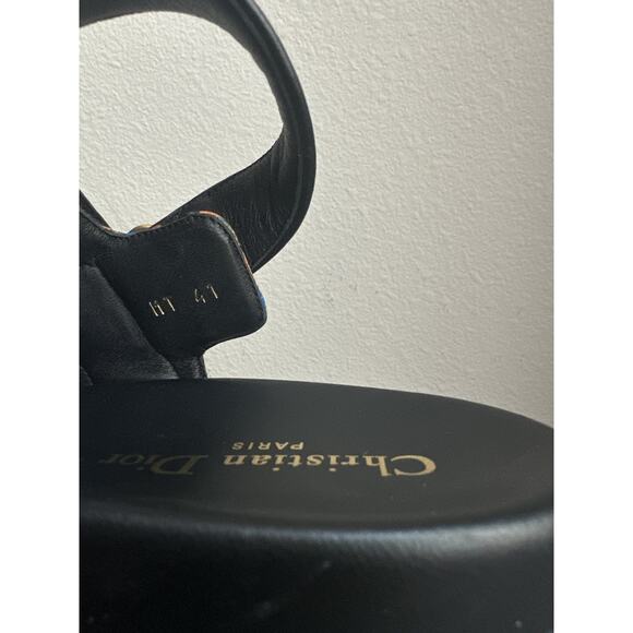 Mizza Strap sandal - Picture 7 of 7